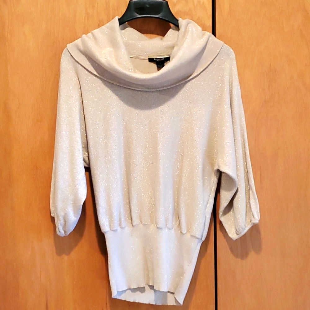 Style & Co, Size Med, Gold Blouse 👚 ✨️